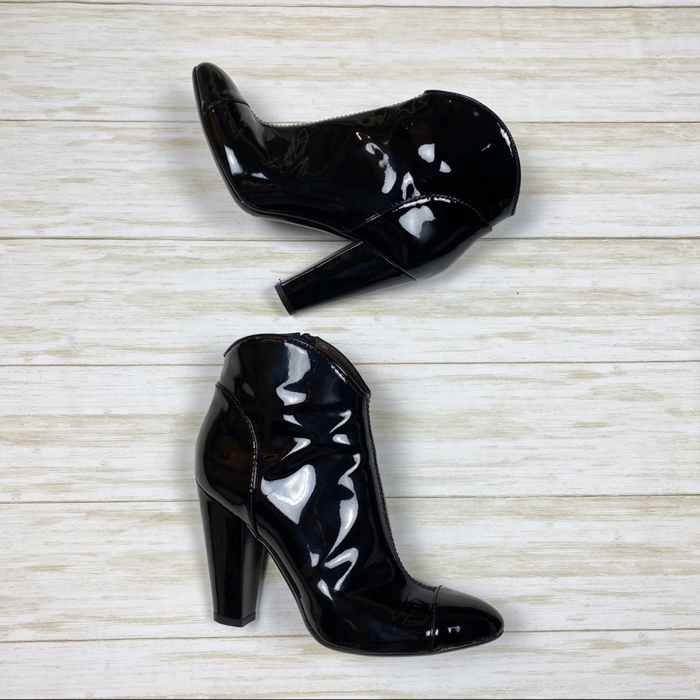 BURBERRY black patent leather ankle boots - Picture 6 of 14